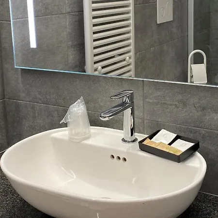 Hotel & Rinaldo 3*