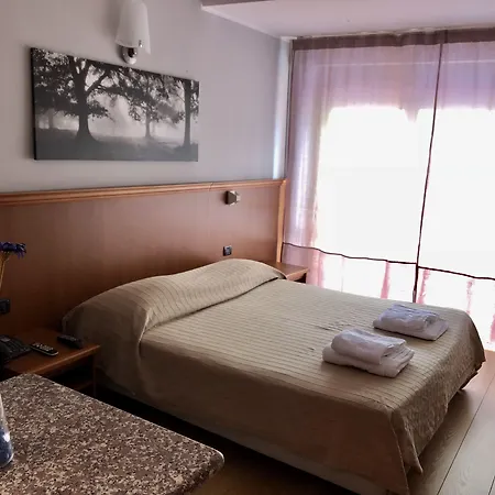 Hotel & Rinaldo Borgomanero