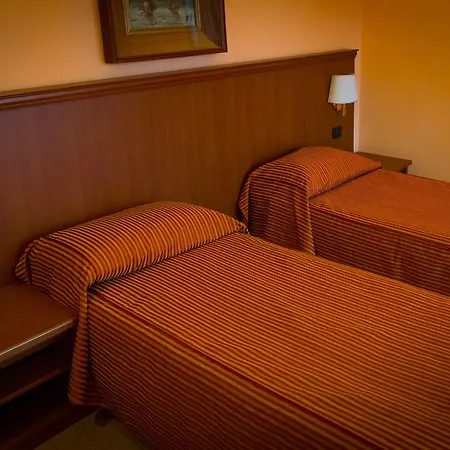 Hotell & Rinaldo