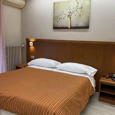 & Rinaldo Hotell 3*